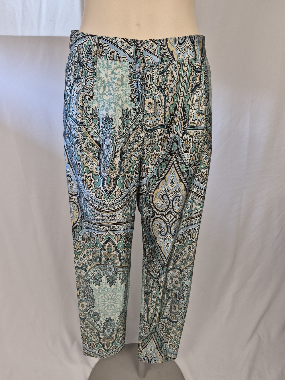Molly Bracken Teal and Cream Paisley Pull-On Ankle Pants